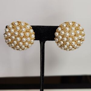 vintage HOBE? looking pave faux pearl clip 60s 70s goldtone earrings